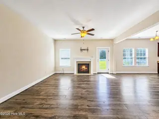 115 Trinity Trail, Elizabeth City, NC 27909 – photo 5: Living Room