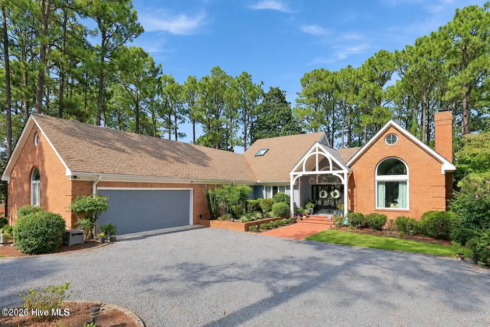 64 Pinewild Drive, Pinehurst, NC 28374 – photo 1 of 50: frontpinewilddr