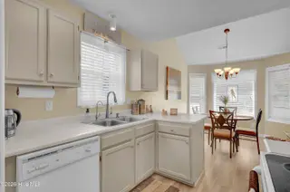 819 Bay Blossom Drive, Wilmington, NC 28411 – photo 10: 010_img_1361_4