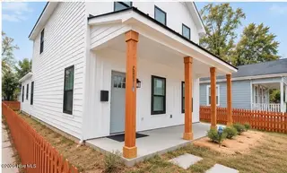 624 S 8th Street, Wilmington, NC 28401 — 3-bedroom home in Dawson-Castle Street, Wilmington, NC, photo 3 of 27: house_angle_right