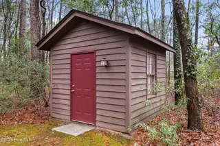 1273 Forest Acres Drive, Greenville, NC 27834 – photo 22: 23-web-or-mls-LHV_8888