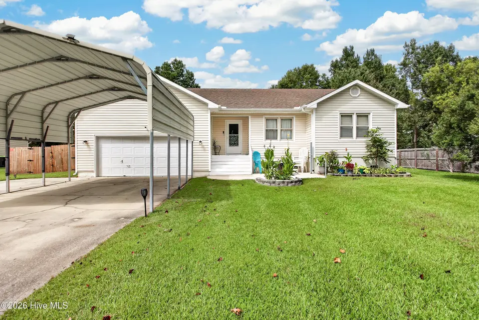 106 Quartz Drive, Jacksonville, NC 28540 — 4-bedroom home in Greystone, Jacksonville, NC, photo 1 of 36