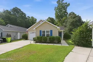 108 Gladiola Drive, New Bern, NC 28562 – photo 2: 3-web-or-mls-DSC_5957_edit