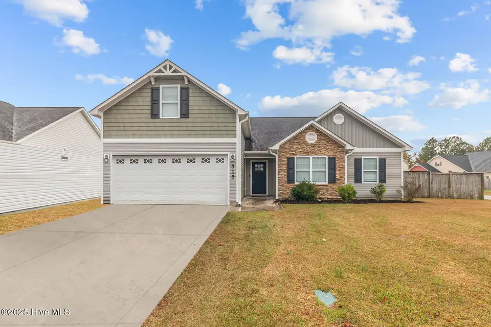 515 New Hanover Trail, Jacksonville, NC 28546 – photo 1 of 47: 1