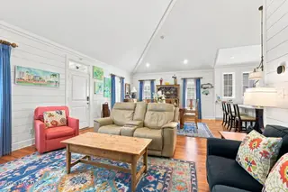 109 Broad Street, Beaufort, NC 28516 – photo 6: Great room
