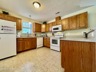 3106 Drew Avenue, New Bern, NC 28562 – photo 5: 71BA8A74-F2AD-46A5-BE13-DFB6C5160E64_1_2