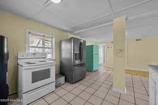 1027 S Shore Drive, Surf City, NC 28445 – photo 12: 11-web-or-mls-_RAD8053