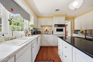1713 Rosewood Drive, Greenville, NC 27858 – photo 15: 39-web-or-mls-BLS_0107