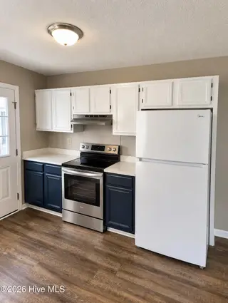 216 Cape Point Lane, Greenville, NC 27858 — 2-bedroom home in Cape Pointe, Greenville, NC, photo 4 of 9: Screen Shot 2026-09-01 at 4.30.42 PM