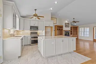 305 Joan Court, Beaufort, NC 28516 – photo 22: 23-web-or-mls-1S3A1384