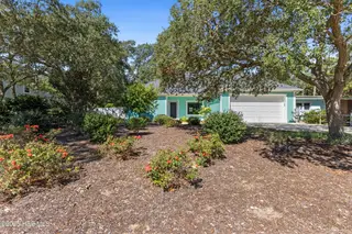 217 Sellers Street, Oak Island, NC 28465 — 3-bedroom home in Yaupon Beach, Oak Island, NC, photo 2 of 37