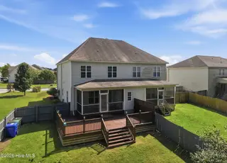 1904 Cambria Drive B, Greenville, NC 27834 – photo 3: Large Deck