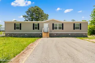 490 Orchard Lane SE, Bolivia, NC 28422 — 3-bedroom manufactured home in Vineyard Plantation, Bolivia, NC, photo 1 of 27: 490 Orchard