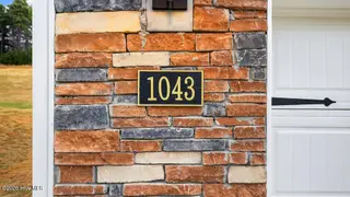 1043 Misty Creek Drive, Aberdeen, NC 28315 – photo 6: dr-horton-lot-37-1043-misty-creek-drive-