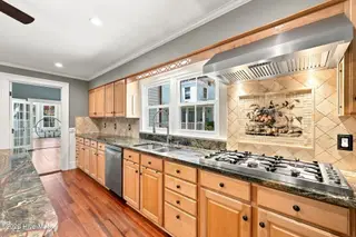 1208 National Avenue, New Bern, NC 28560 – photo 14: 28-web-or-mls-0C0A2078