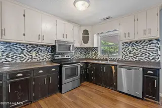 2950 Scotts Hill Loop Road, Wilmington, NC 28411 – photo 12: 28-web-or-mls-DSC06329