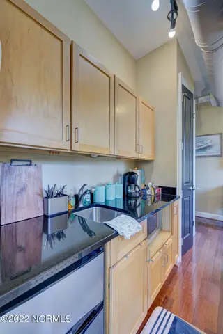 2906 Market Street Unit 202, Wilmington, NC 28403 – photo 10: 2906MarketStreetEdit-15