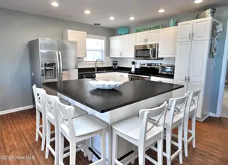 286 E Second Street, Ocean Isle Beach, NC 28469 – photo 15: Kitchen4