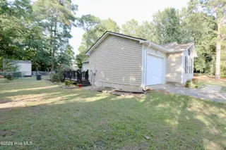 110 Robin Hood Lane, Aberdeen, NC 28315 – photo 3: 023A3852