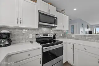 3802 Island Drive, North Topsail Beach, NC 28460 – photo 22: Stainless Appliances