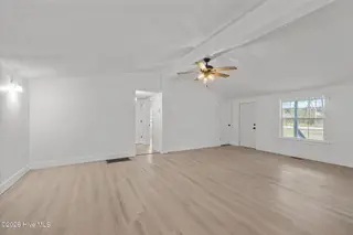 4113 N Highway 101, Newport, NC 28570 – photo 20: Living area