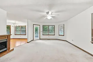 1113 Riverside Avenue, Elizabeth City, NC 27909 – photo 11: Living Room