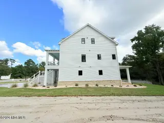 116 Hardwick Lane, Newport, NC 28570 – photo 4: Right SIDE OF HOME