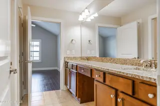 117 W Chelsea Court, Southern Pines, NC 28387 – photo 19: Master Bath