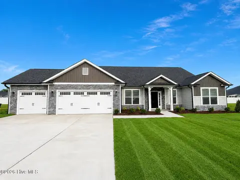 200 Jackson Ridge Way, Pikeville