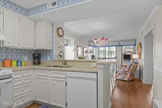 2111 W Ft Macon Road 251, Atlantic Beach, NC 28512 – photo 14: 18-web-or-mls-1S3A8295