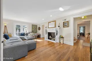 2610 Oleander Drive, Wilmington, NC 28403 – photo 20: 26_living room