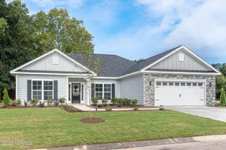 126 Firethorn Circle, Wallace, NC 28466 – photo 2: Home Front