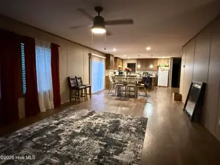 910 Mccaskill Drive, Kinston, NC 28501 — 4-bedroom manufactured home, Kinston, NC, photo 14 of 27: IMG_6167
