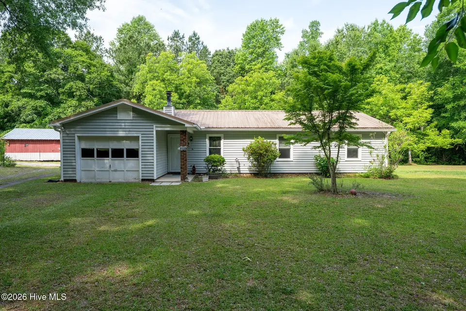 5101 Sand Ridge Road, New Bern, NC 28560 – photo 1 of 48: 5101 Sand Ridge Road, New Bern