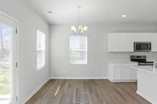 158 N Squires Run Lane, Richlands, NC 28574 – photo 10: Open Dining Area