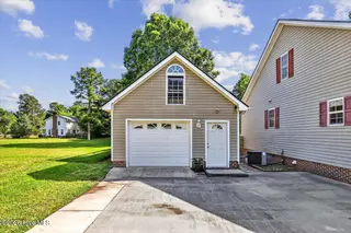 105 W Raintree Lane, Goldsboro, NC 27534 – photo 5: 05-105 W Raintree Ln-5