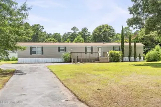 178 Cedarwood Drive, Swansboro, NC 28584 – photo 1: 1-web-or-mls-174-Cedarwood-6-29-26-001-c