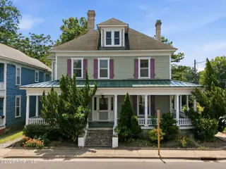 401 N Market Street, Washington, NC 27889 – photo 3: 4-web-or-mls-DJI_20260706113550_0014_D