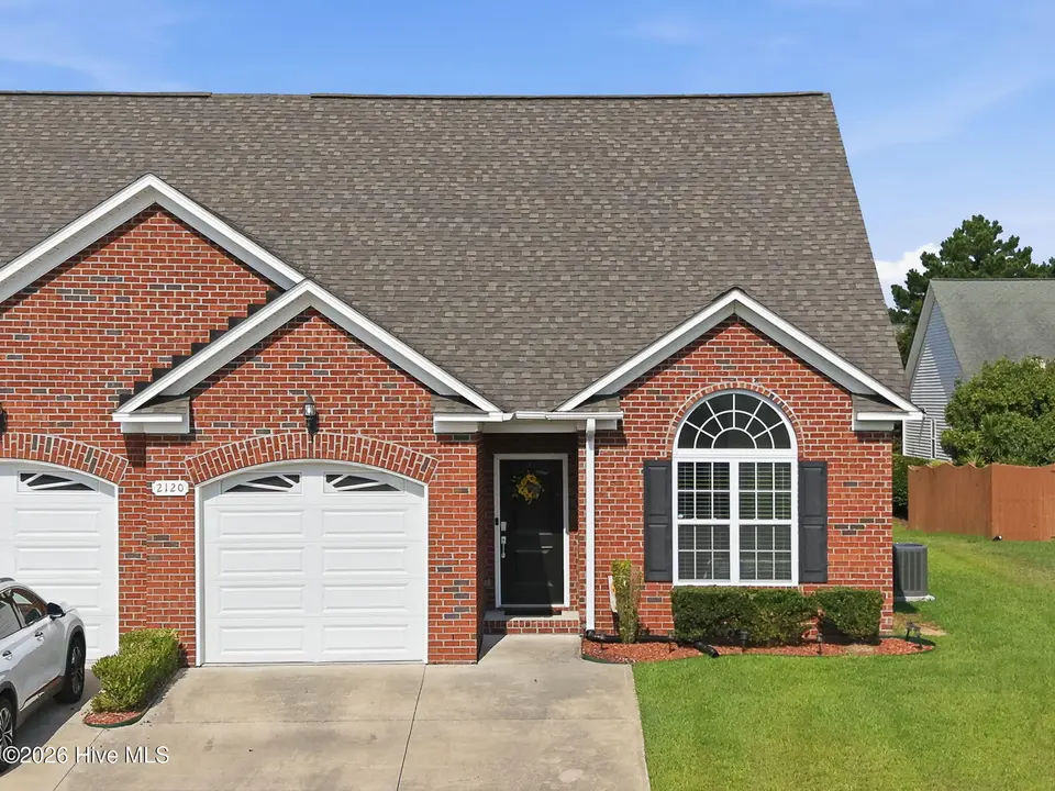 2120 Remington Court B, Greenville, NC 27834 – photo 1 of 41: IMG_3825