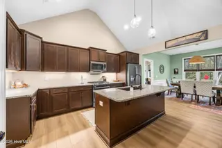 508 Crystal Road, Southport, NC 28461 — 3-bedroom home in Boiling Spring Lakes, Southport, NC, photo 2 of 50: 19_kitchen