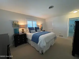 801 Ocean Drive, Emerald Isle, NC 28594 – photo 17: 17 Master bedroom