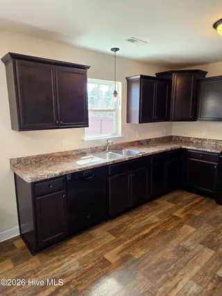 123 Sonia Drive, Hubert, NC 28539 — 3-bedroom home in Eastport, Hubert, NC, photo 19 of 75: Kitchen 2