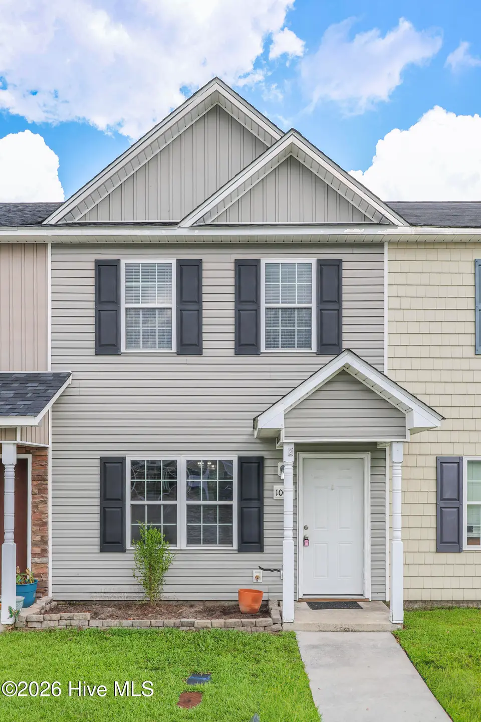 1002 Grandeur Avenue, Jacksonville, NC 28546 – photo 1 of 26