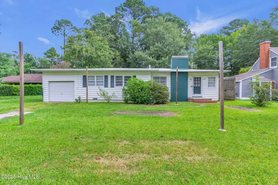 4011 Peachtree Avenue, Wilmington, NC 28403 – photo 1 of 38: 1_4011 peachtree ave-00001