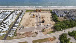 265 Pearl Circle East, Indian Beach, NC 28512 – photo 13: 4-web-or-mls-DJI_20260505162716_0822_D