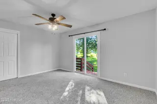 1223 Pelican Drive, New Bern, NC 28560 – photo 6: Primary Bedroom