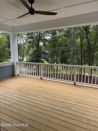 209 Coastal Dune Court, Wilmington, NC 28412 — 3-bedroom home in Riverlights, Wilmington, NC, photo 14 of 27: Brookshire Upstairs Porch