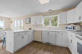 7403 Archers Creek Court, Emerald Isle, NC 28594 – photo 10: 32-web-or-mls-1S3A0211