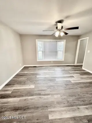 422 Pine Valley Road, Jacksonville, NC 28546 – photo 15: IMG_6643