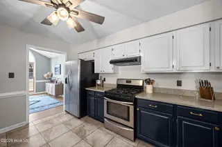 400 Carolina Pines Boulevard, New Bern, NC 28560 – photo 10: Connects To Formal Dining
